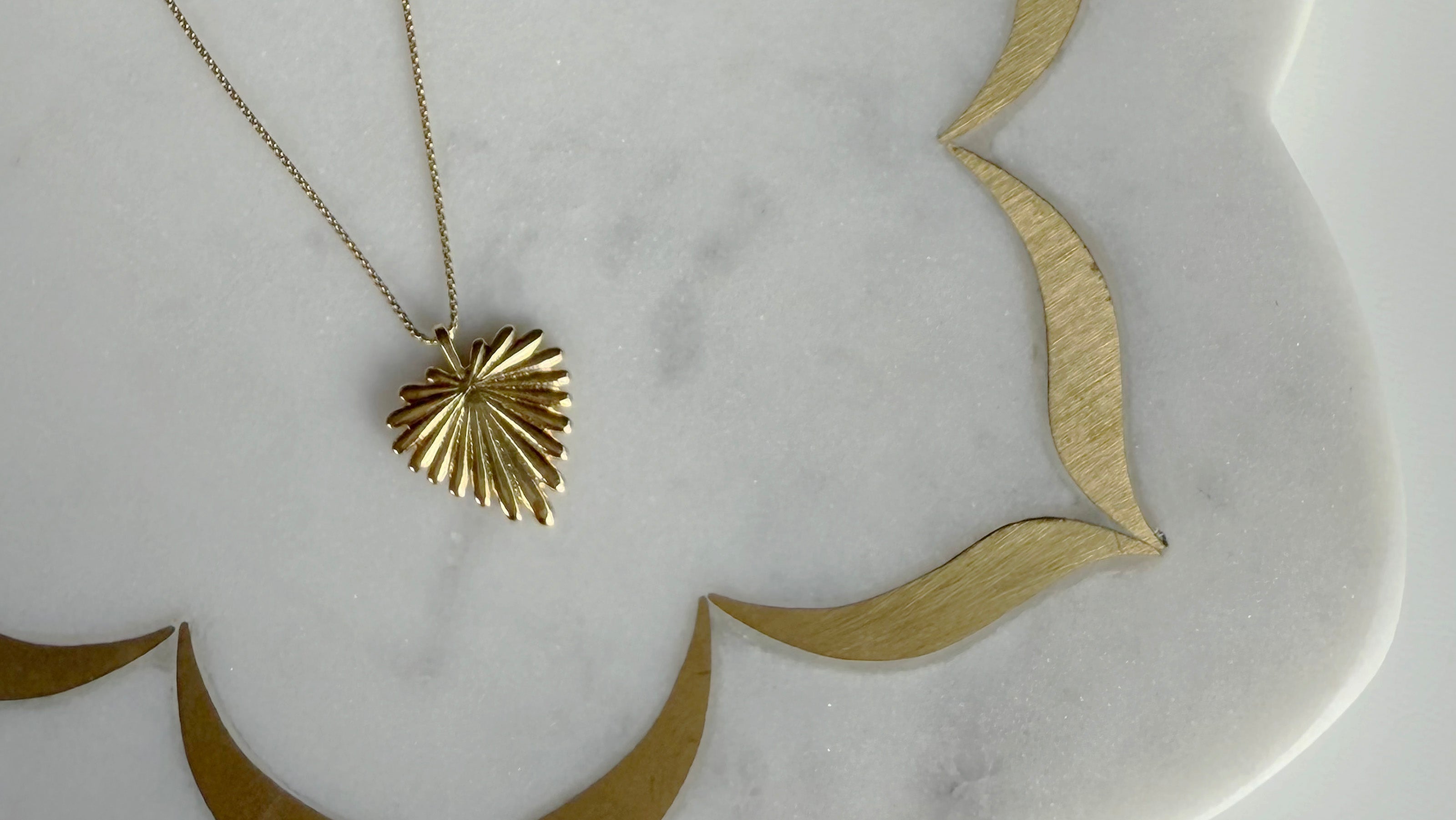 VALENTINE'S DAY GIFTING