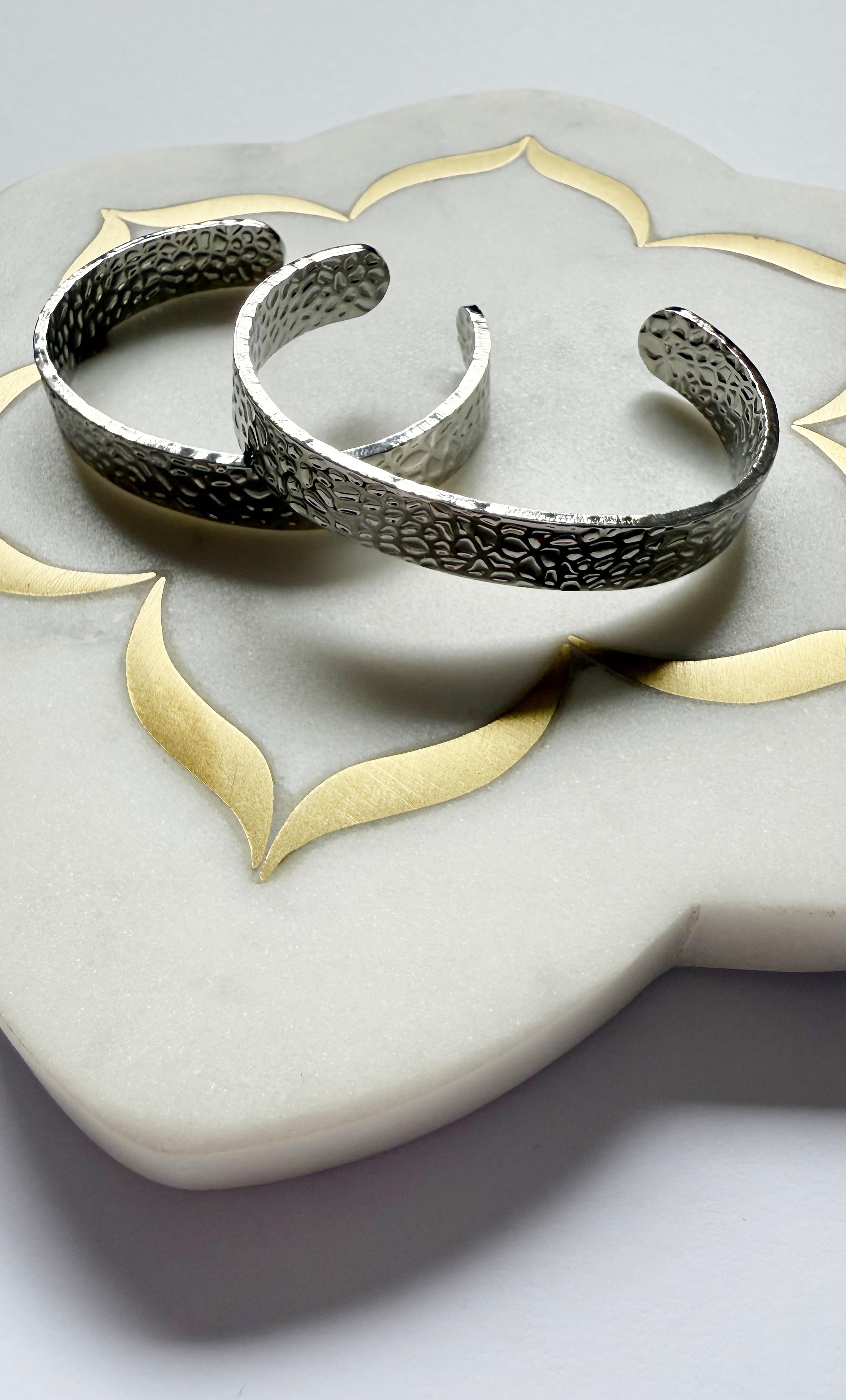 Silver Hammered Cuff Bracelet - Adjustable | Tunik