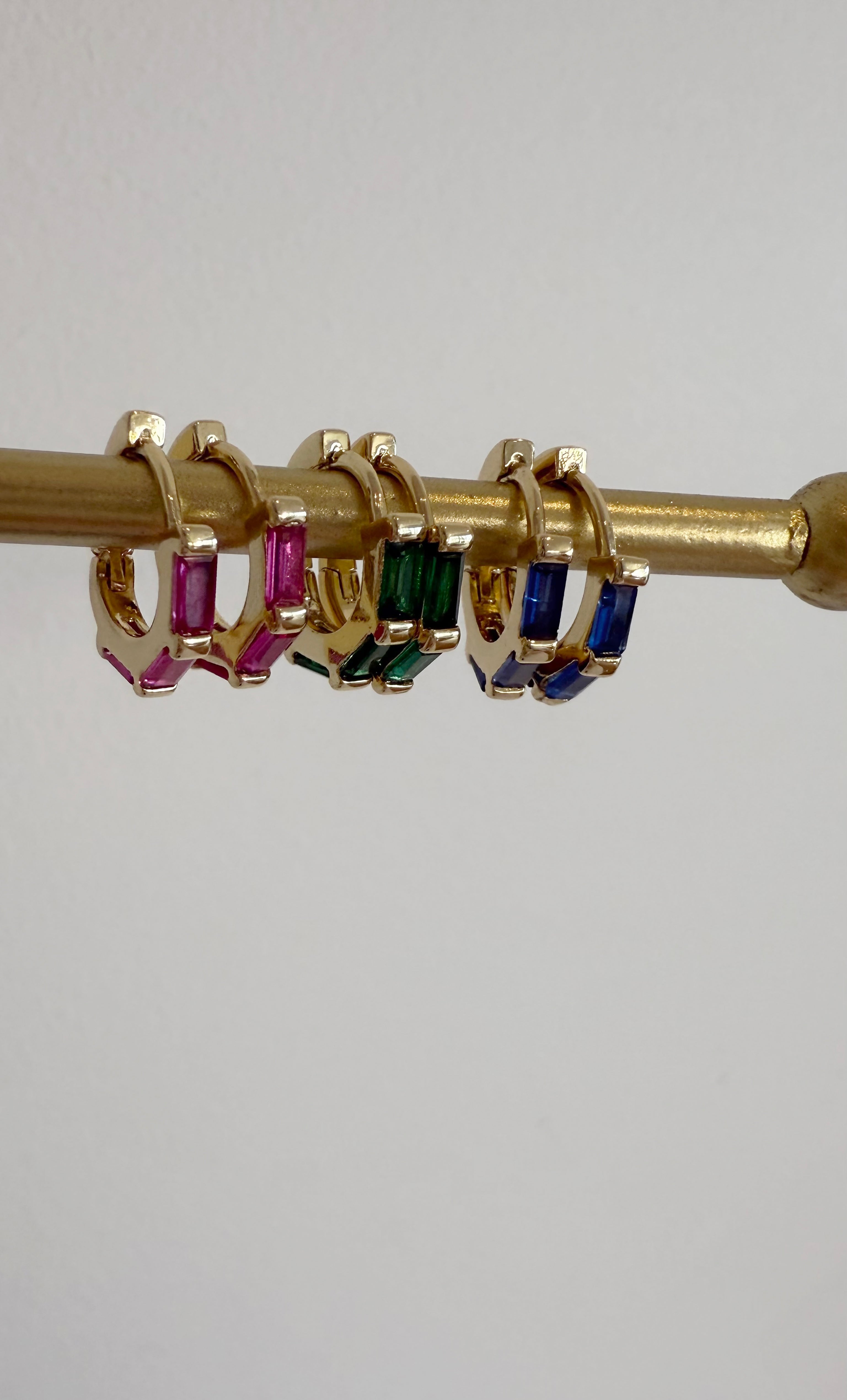 3 Stone Baguette Huggie Earrings - Magenta - Gold Fill | Tunik