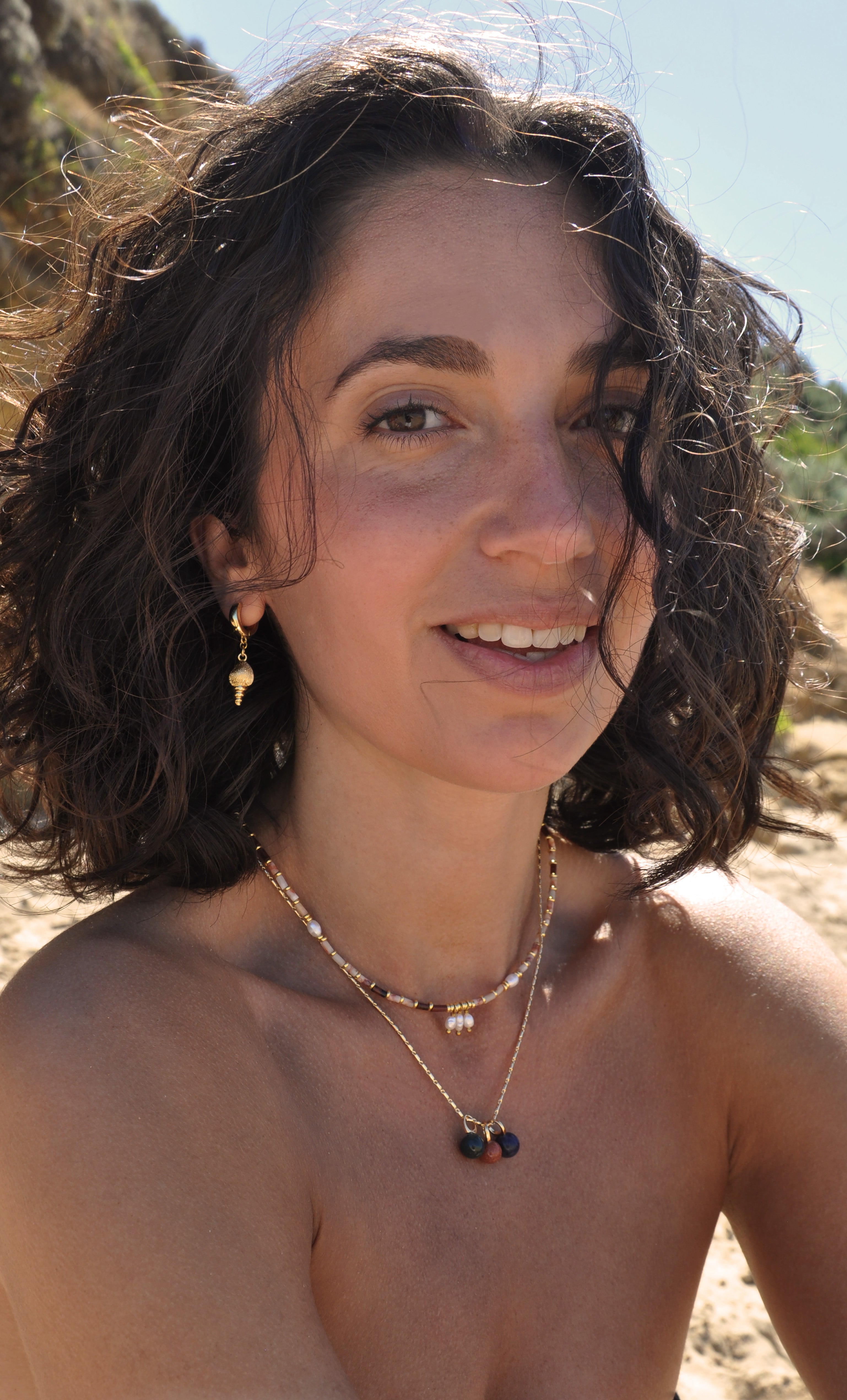 Spiral Shell Hoop Earrings – 24K Gold Filled Ocean-Inspired Huggies | Tunik