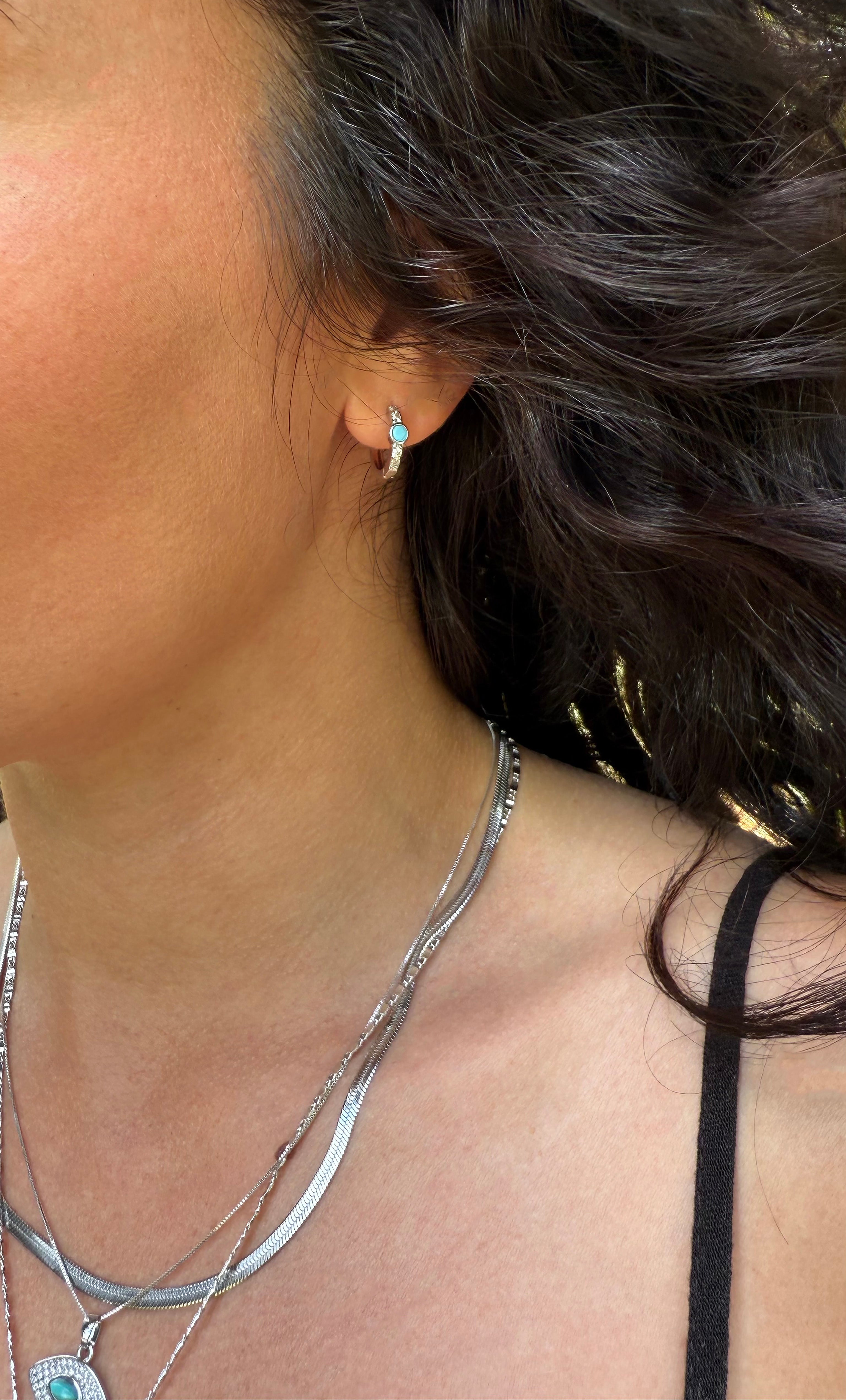 Silver Tribute Huggie Earrings | Tunik