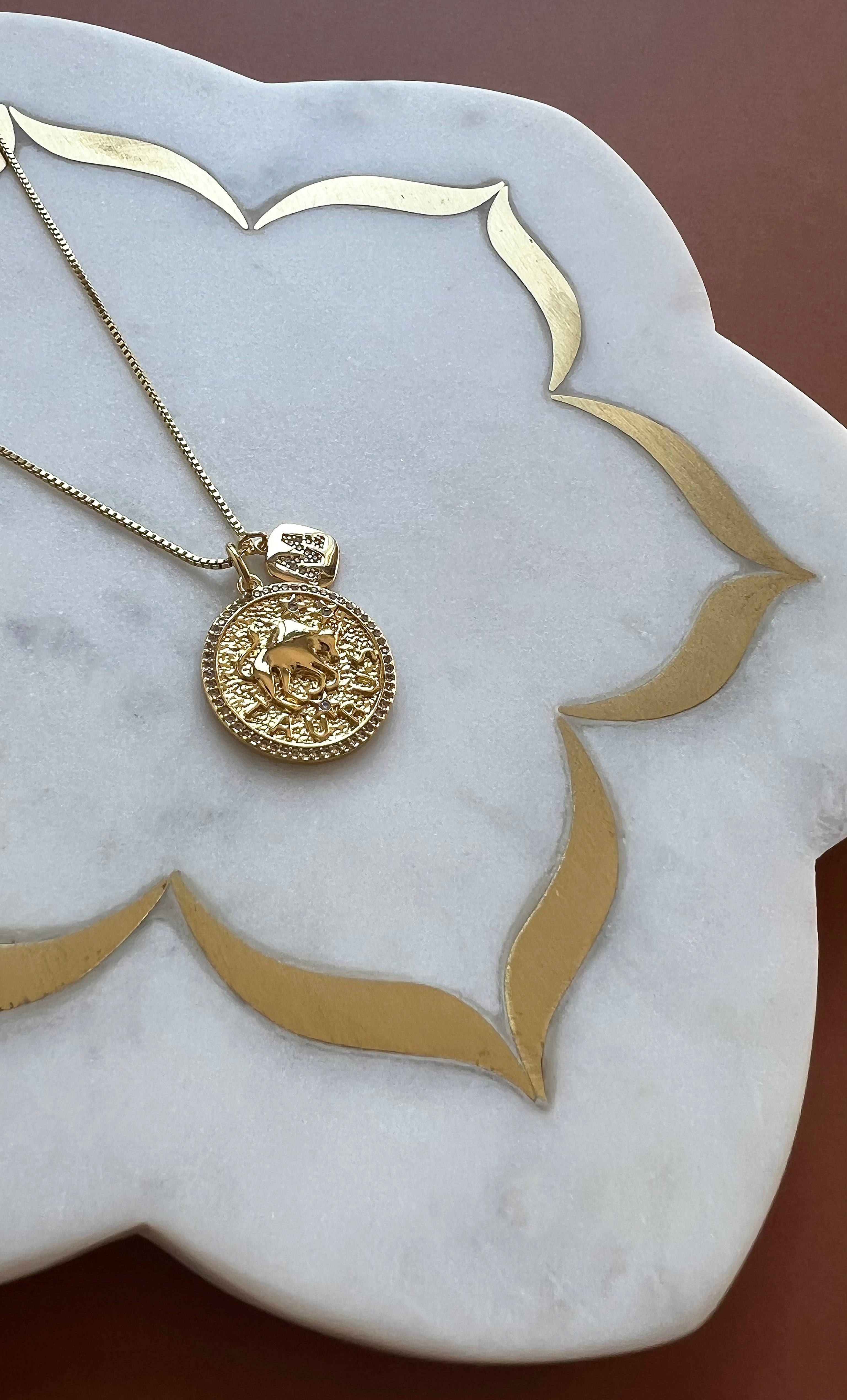 Zodiac Medallion Necklace with Personalised Initial Charm - 14K Gold Fill | Tunik