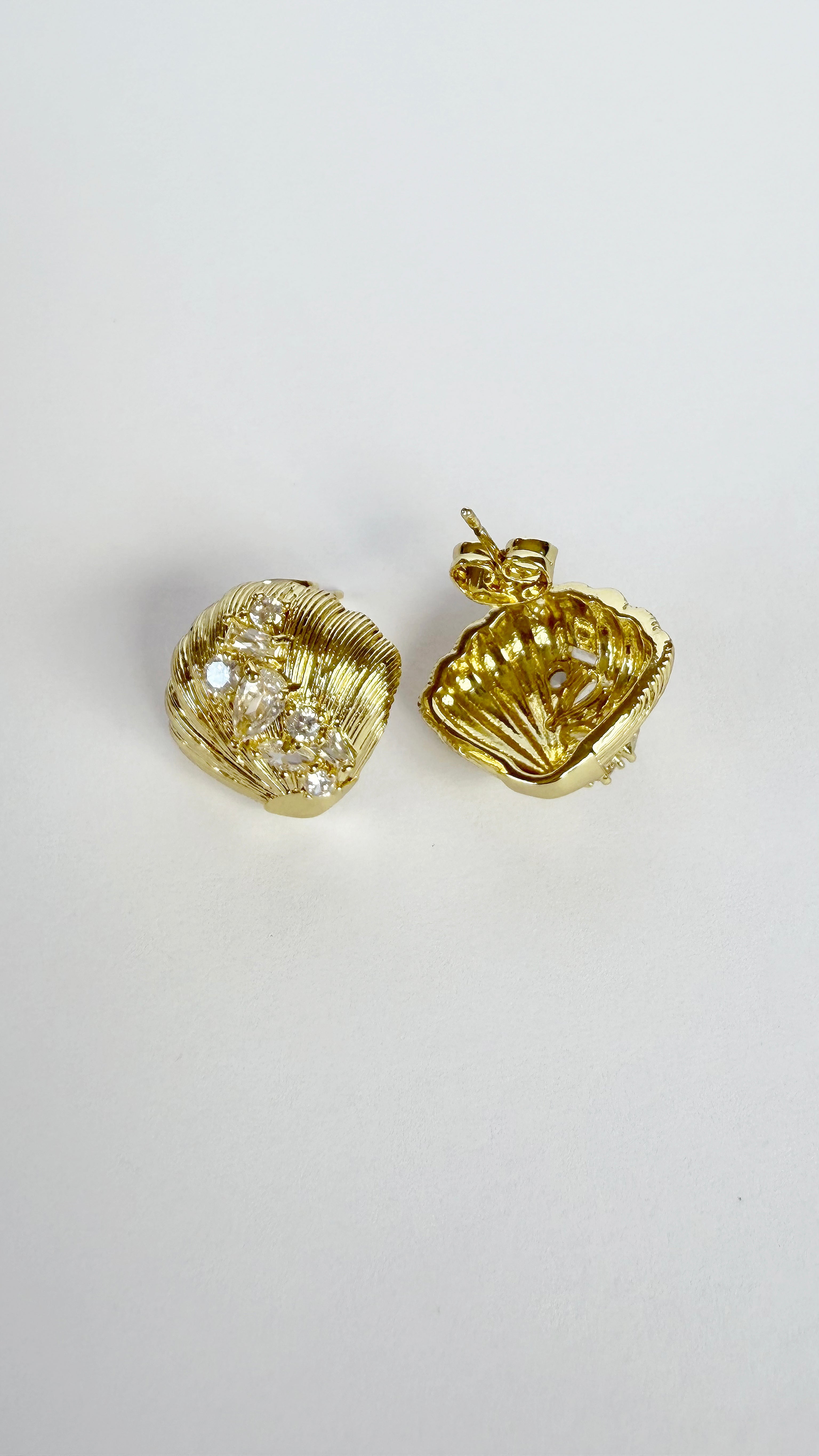 14K Gold Fill Sea Shell Stud Earrings with Clear Zirconias | Tunik