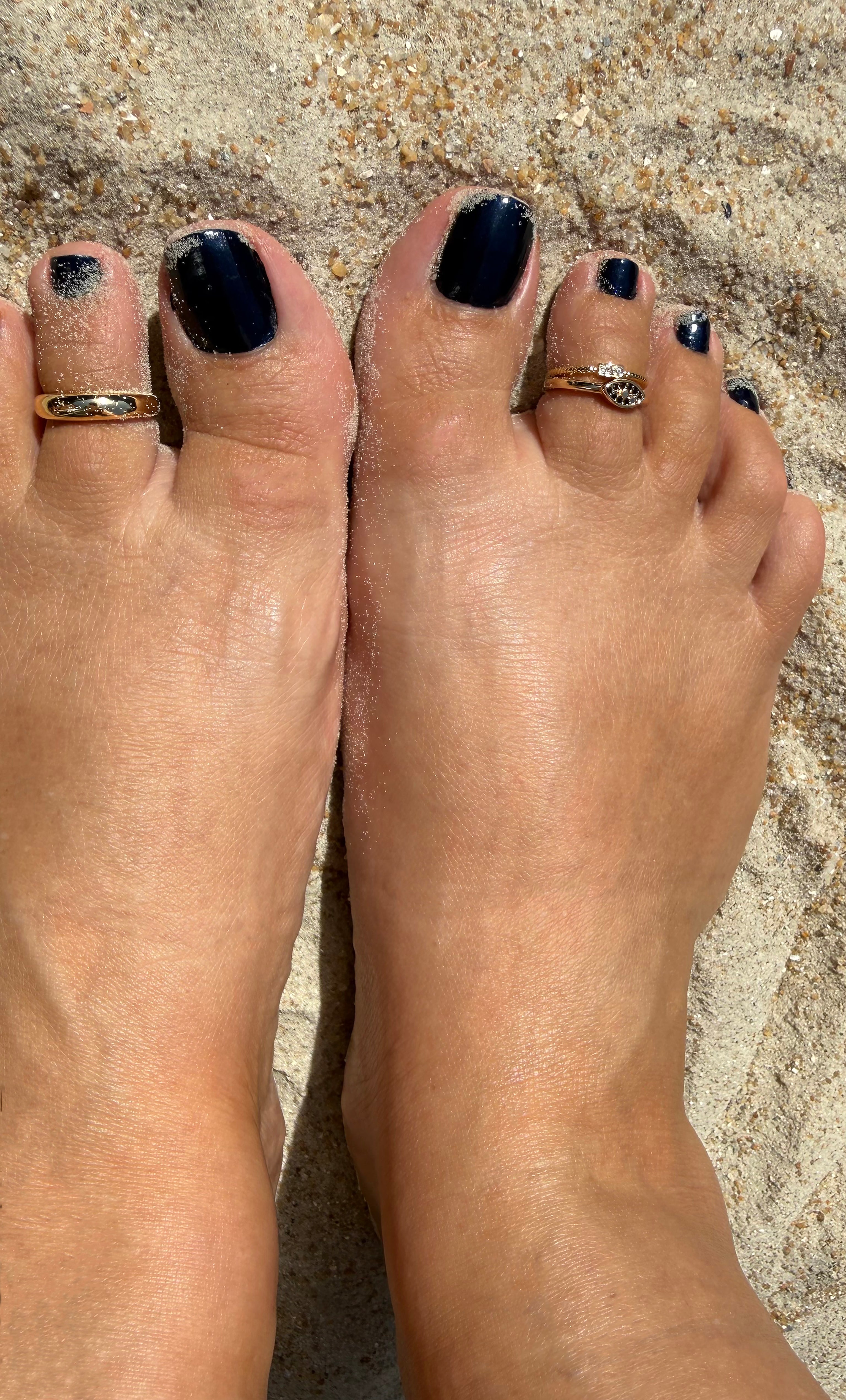 Protective Evil Eye 16K Gold Fill Adjustable Toe Ring with Dark Blue Cubic Zirconia Stones | Tunik