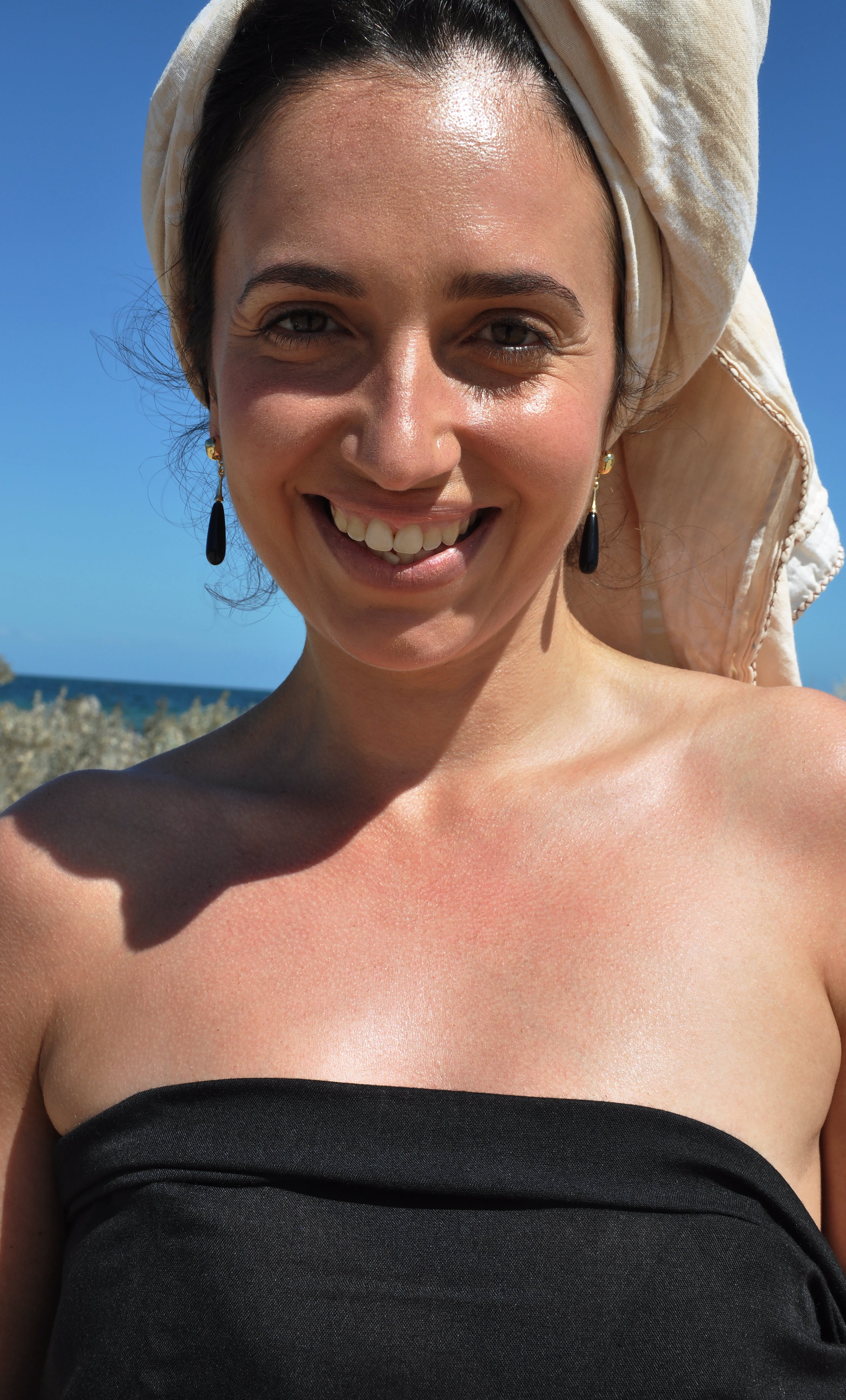 Wanderlight Onyx Precious Stone Drop 24K Gold Fill Stud Earrings | Tunik