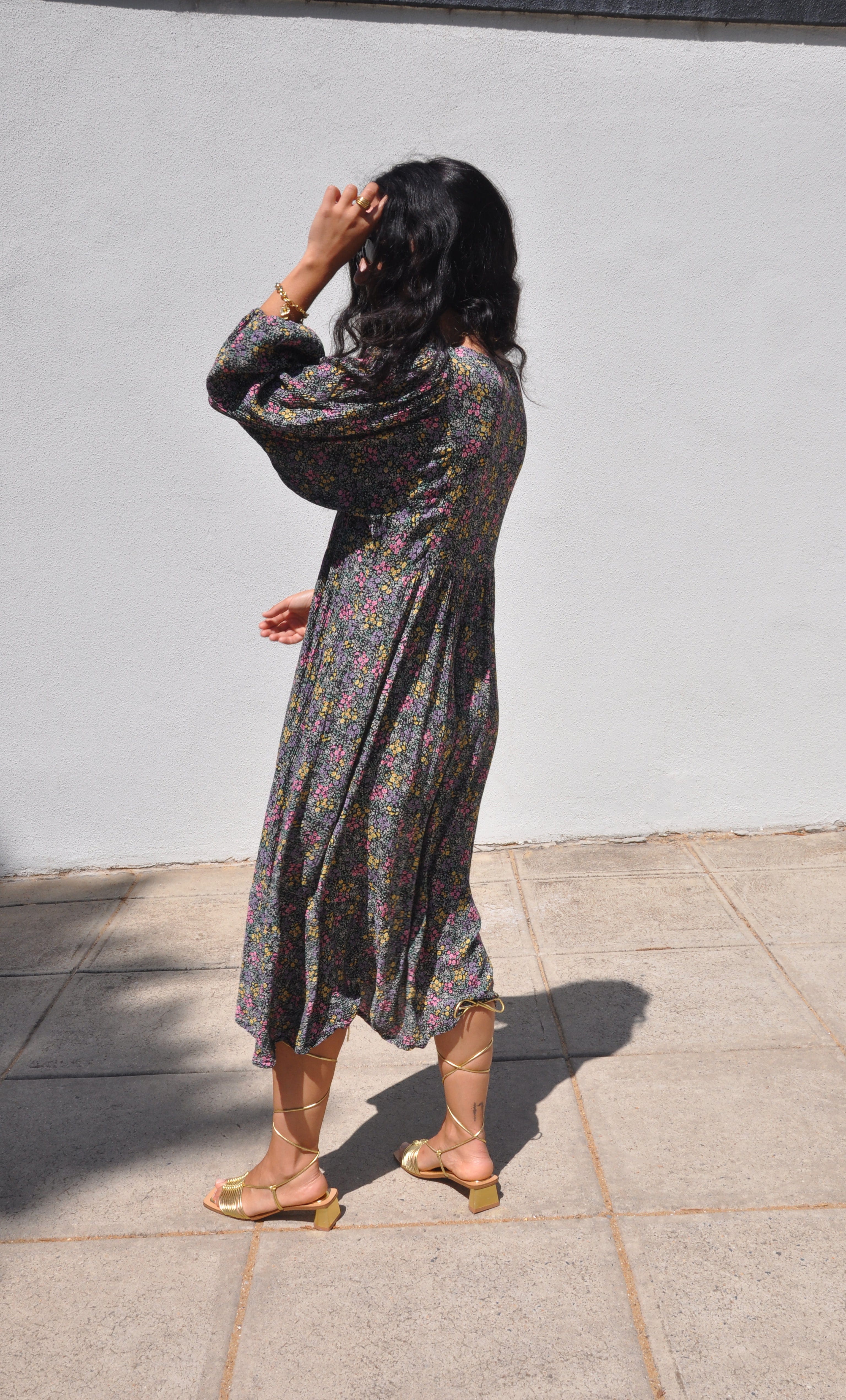 Harper Midi Dress – Flower Fields Print in Crinkle Viscose | Tunik Australia