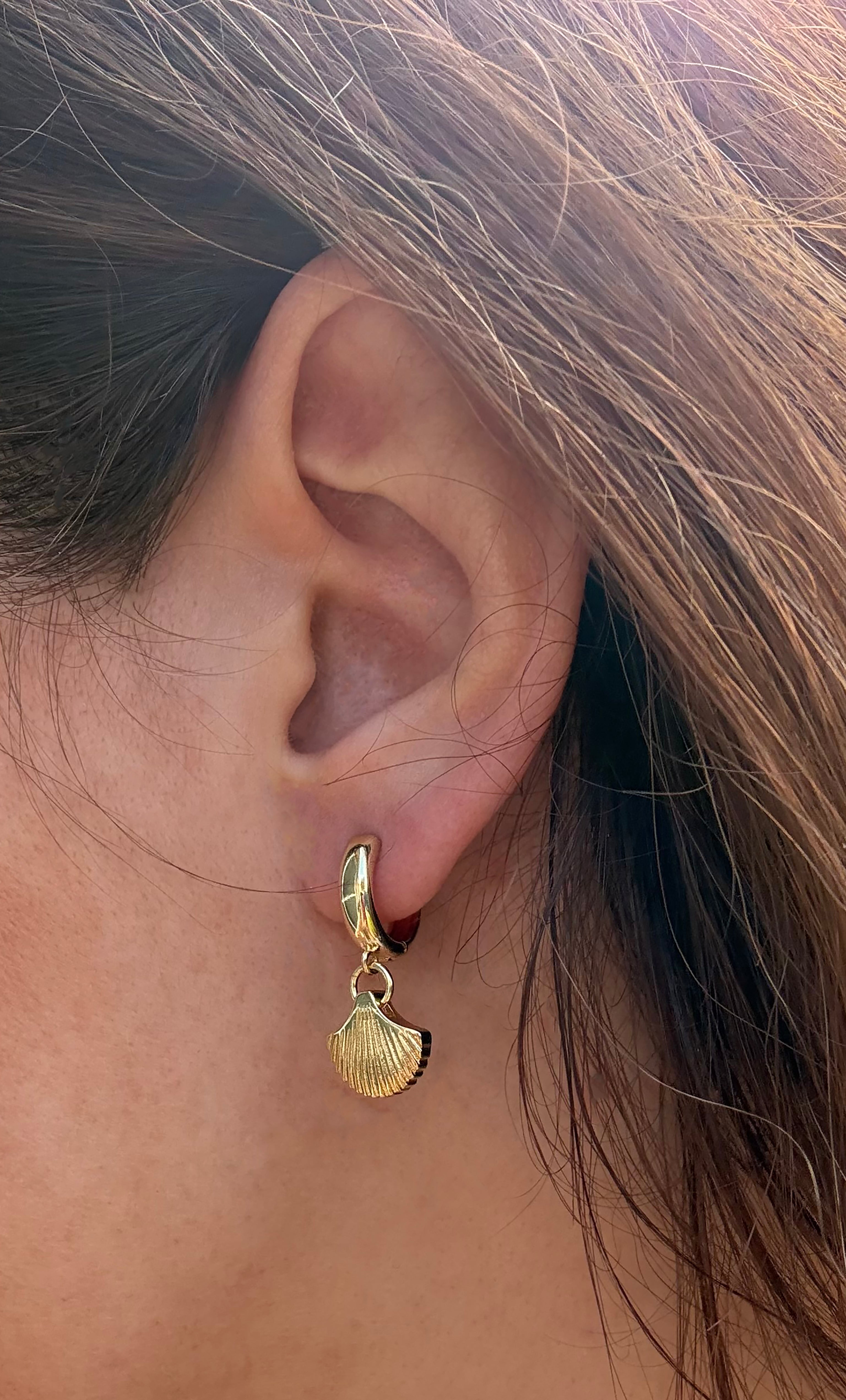 The Tunik Shell Form 24K Gold Fill Huggie Earrings | Tunik