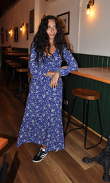 The Tunik Lola maxi dress - Poetic Daisy Cobalt print