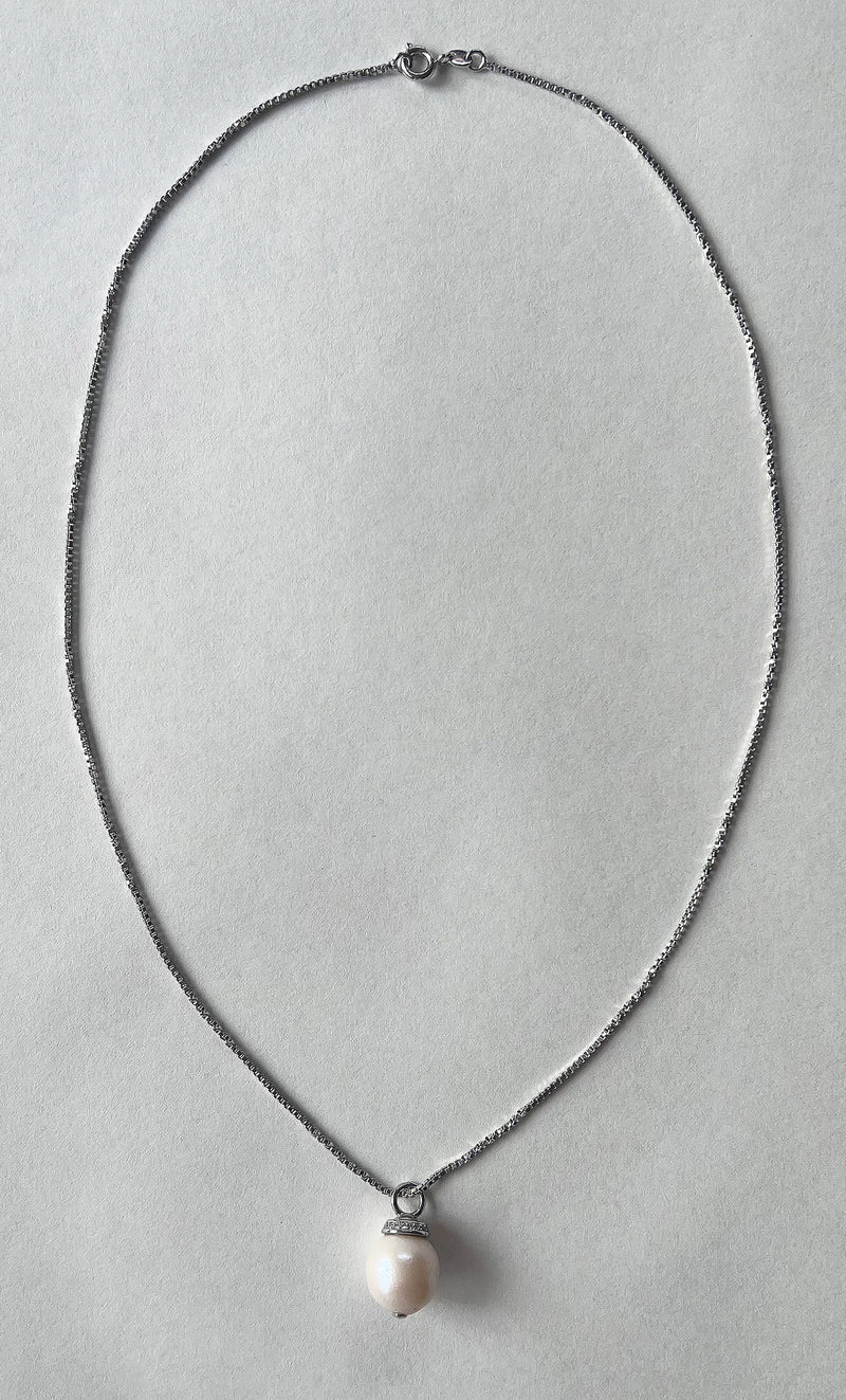 The Tunik Pearl of the Sea Necklace - White Gold