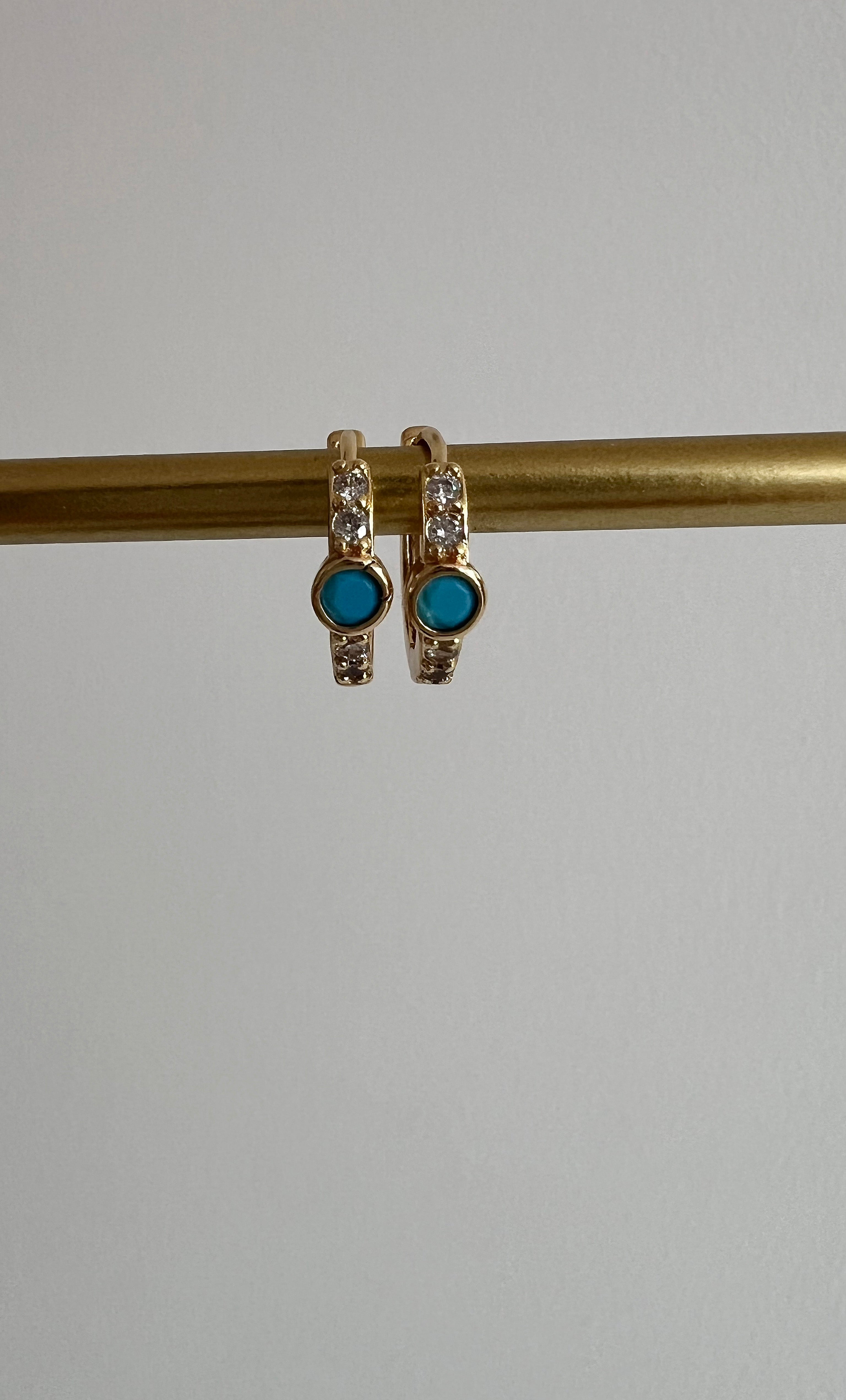 The Tunik Tribute Huggie Earring - GOLD