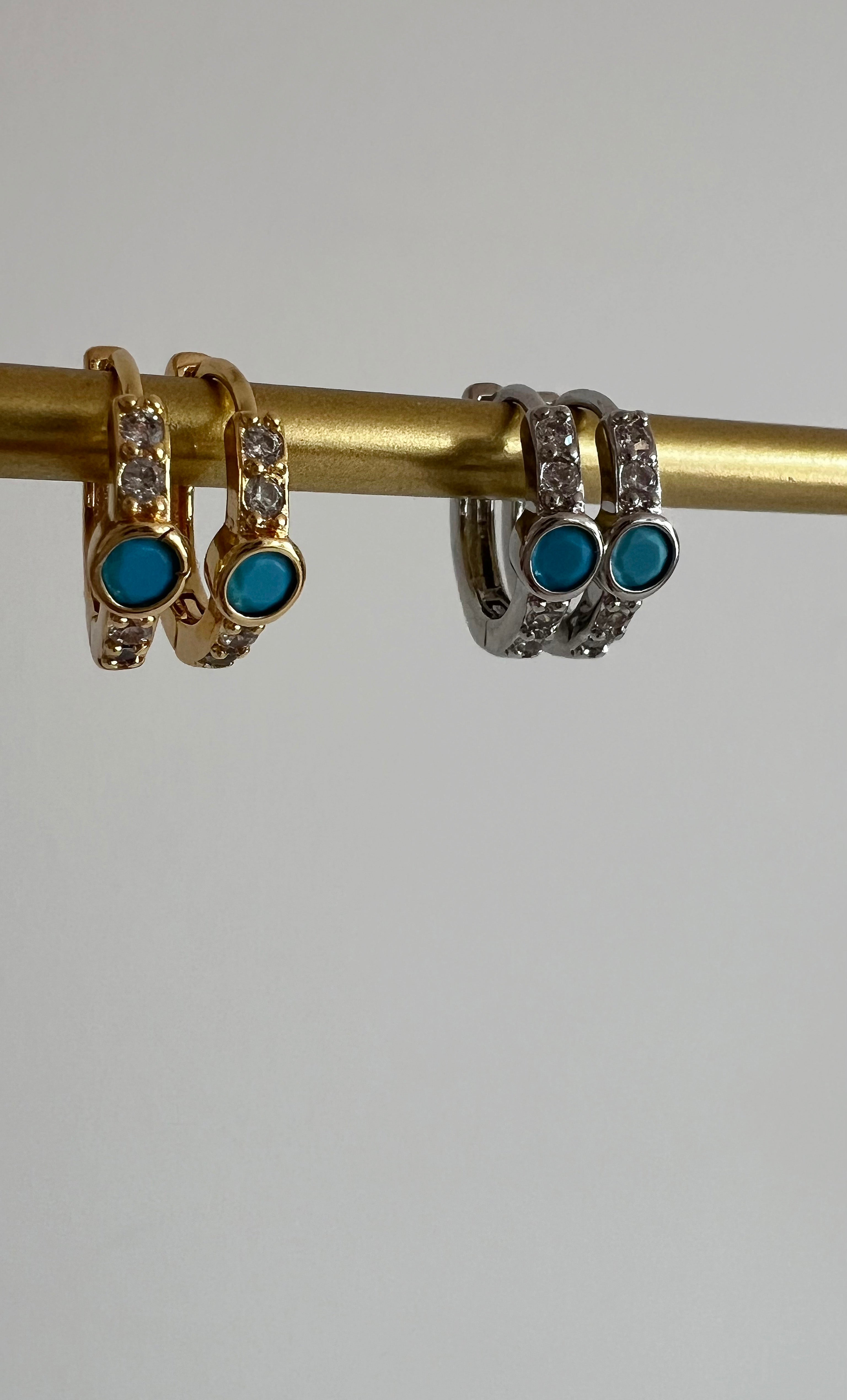 The Tunik Tribute Huggie Earring - GOLD